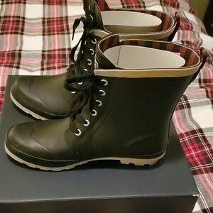 Tommy Hilfiger Black and Tan Winter Boots